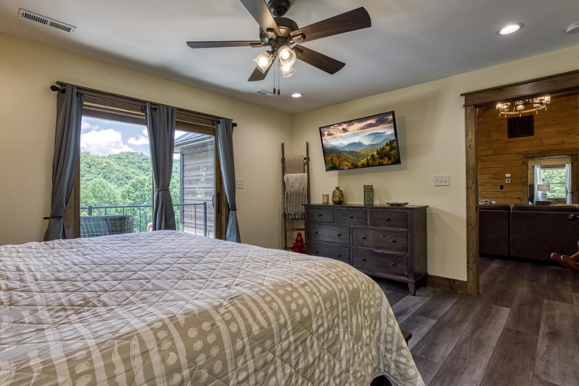 Alpine Splash - Luxury - Private Indoor Pool, Theatergaming, Large Yard, Pond, Basketball Court!!! Sevierville Exterior foto